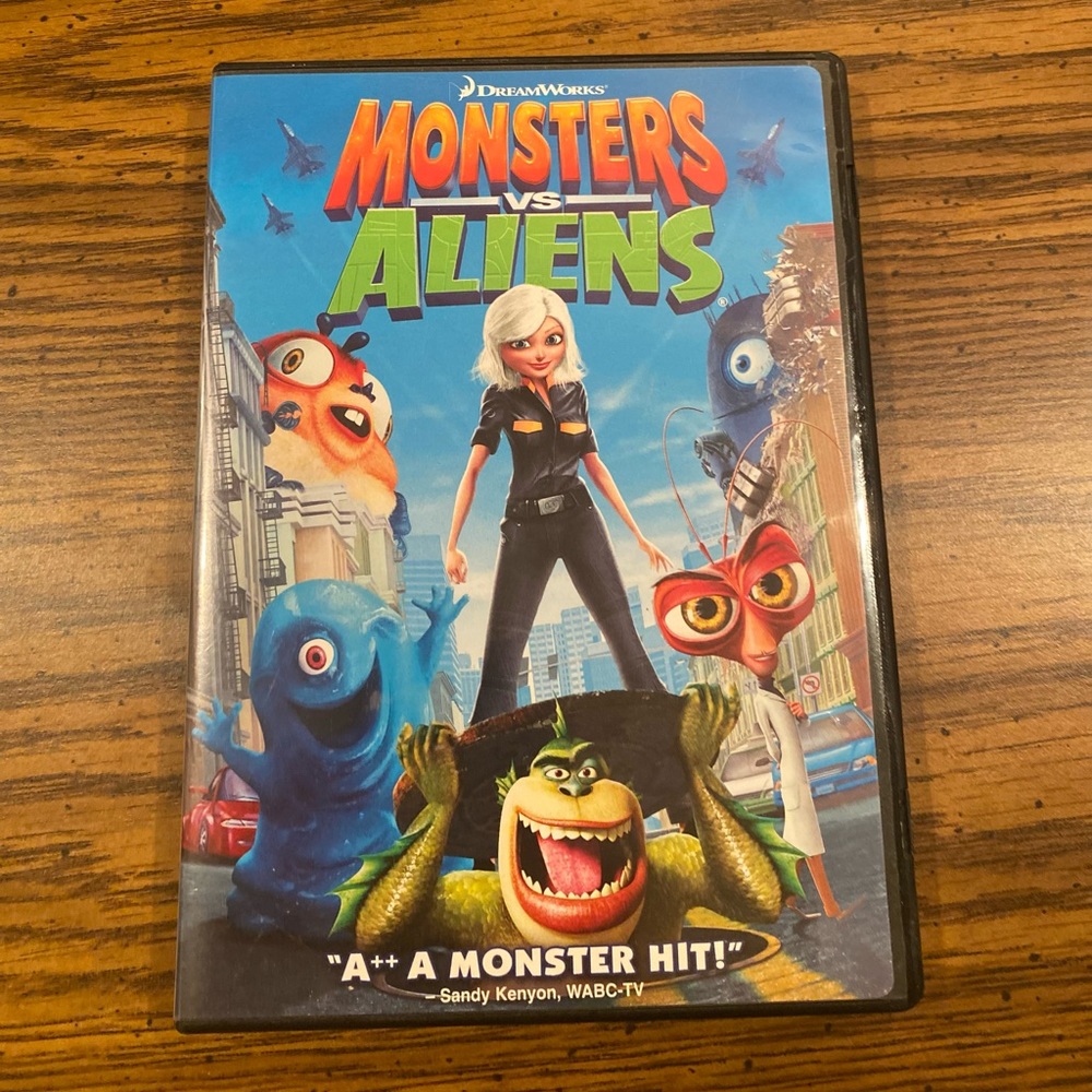 Monster Vs. Aliens DVD